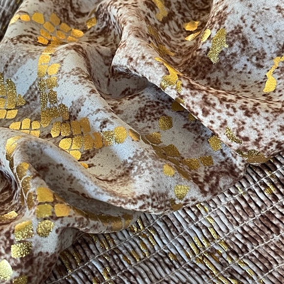 Endless Rose Metallic Animal Print Mini Dress Sz S Gold Ruffles Tier Long Sleeve - Picture 6 of 15